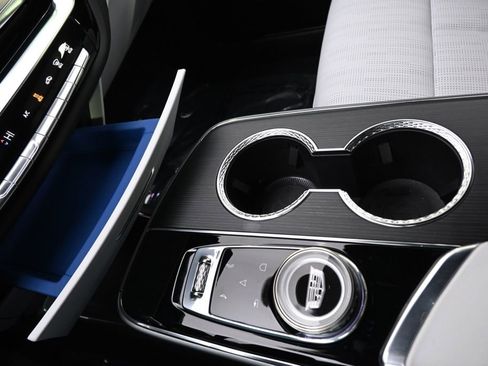 New 2025 Cadillac Lyriq Luxury w/ LPO, Floor Liner Package image 32