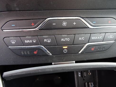 Used 2015 Ford Edge SEL w/ Equipment Group 201A image 25