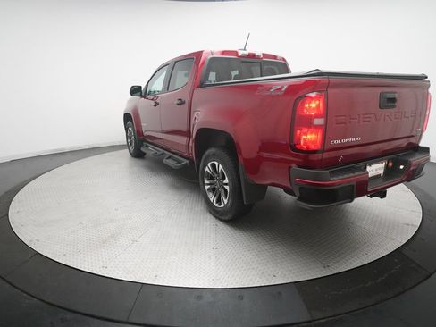 Used 2021 Chevrolet Colorado Z71 w/ Safety Package AWD/4WD image 13