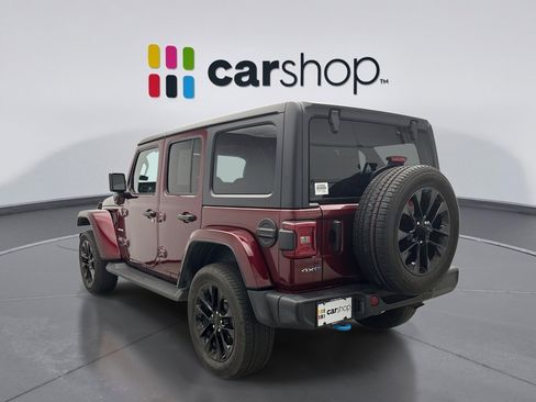 Used 2022 Jeep Wrangler Unlimited Sahara image 3