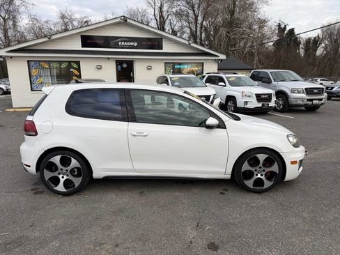 Used 2012 Volkswagen Golf 2-Door FWD image 9