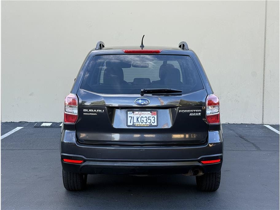 Used 2015 Subaru Forester 2.5i Premium AWD/4WD image 5