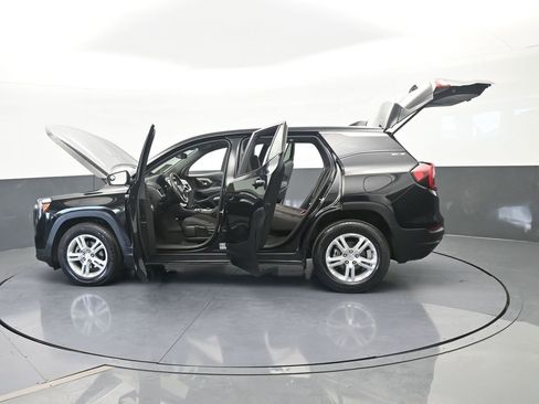 Used 2023 GMC Terrain SLE image 69