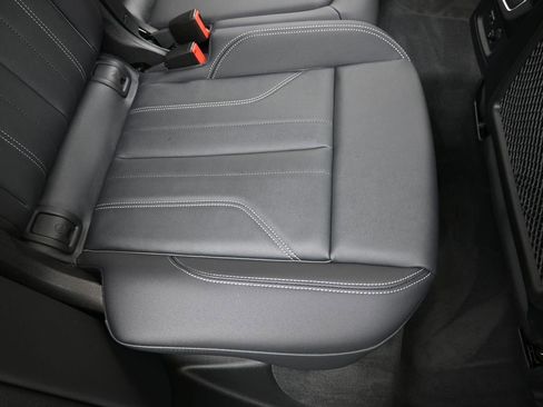 Certified 2025 Audi Q5 2.0T Premium w/ Convenience Plus Package image 16