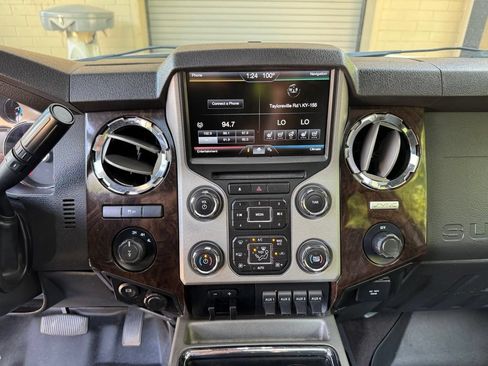 Used 2015 Ford F350 Platinum w/ Snow Plow Prep Package AWD/4WD image 20