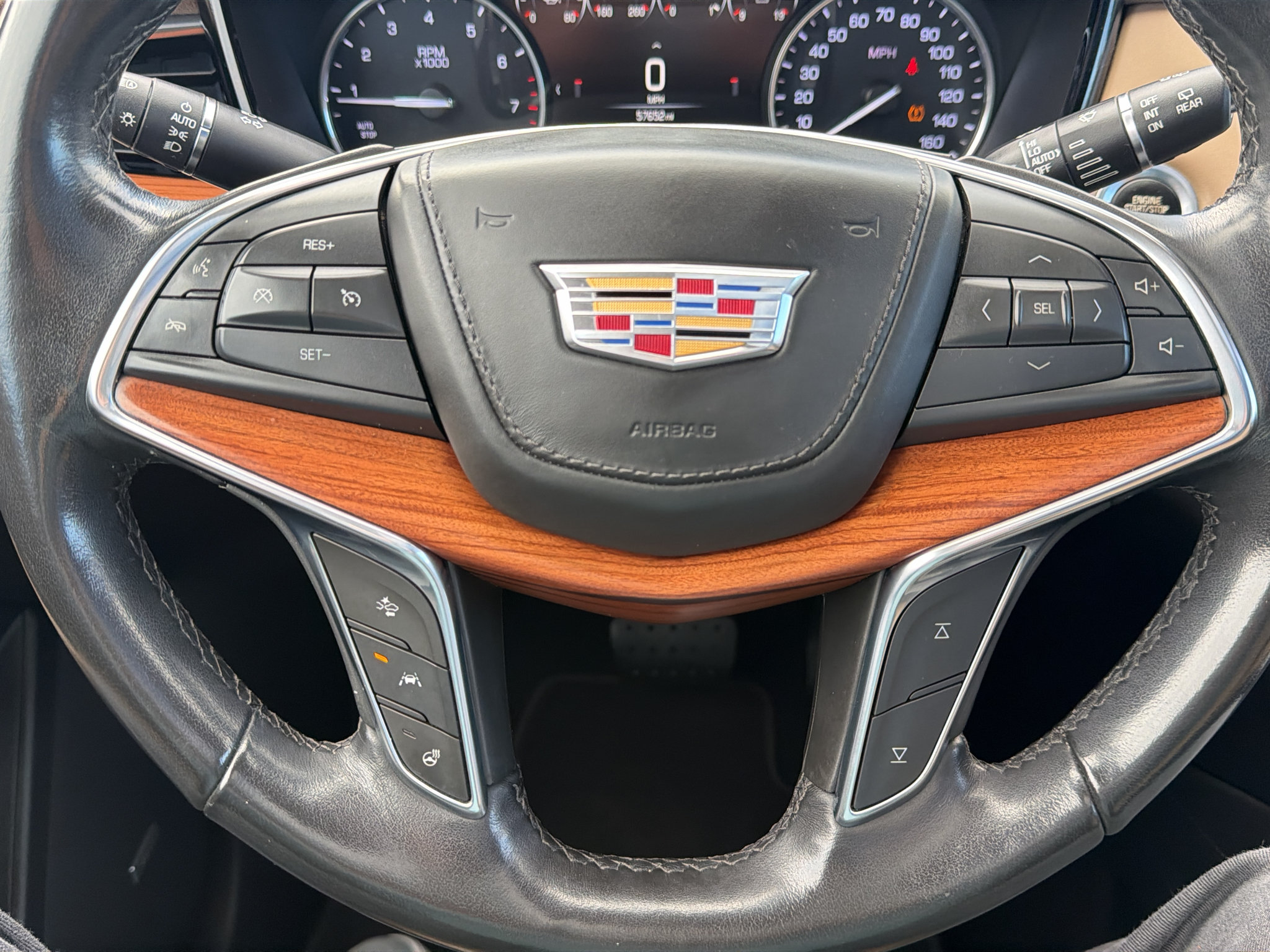 Used 2019 Cadillac XT5 Platinum AWD/4WD image 24