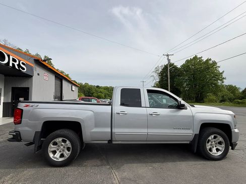 Used 2018 Chevrolet Silverado 1500 LT w/ All Star Edition AWD/4WD image 7