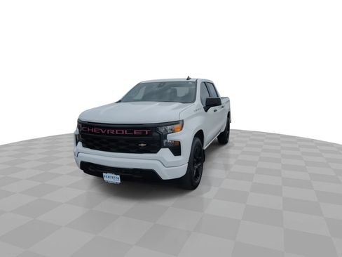 Certified 2022 Chevrolet Silverado 1500 Custom RWD image 3
