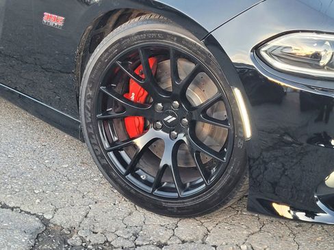 Used 2019 Dodge Charger Scat Pack w/ Dynamics Package image 17