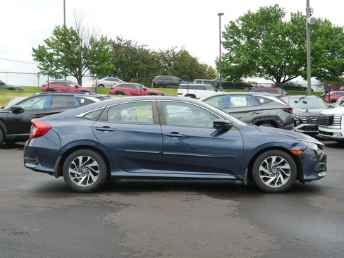 Used 2017 Honda Civic EX image 5