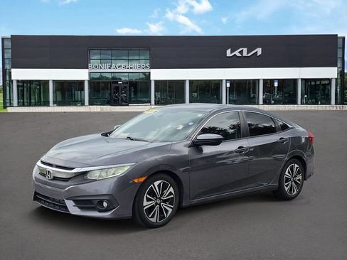 Used 2016 Honda Civic EX-T image 2
