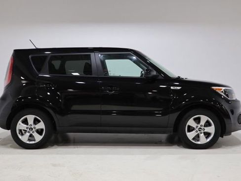 Used 2018 Kia Soul w/ Convenience Package FWD image 9