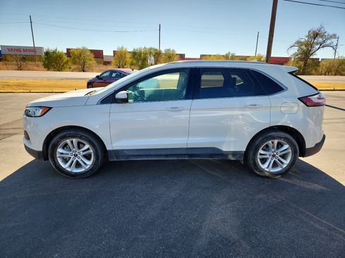 Used 2020 Ford Edge SEL w/ Convenience Package image 2