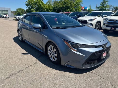 Used 2022 Toyota Corolla LE FWD image 9