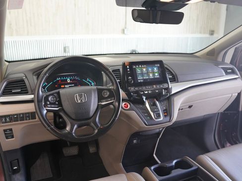 Used 2018 Honda Odyssey EX-L image 11