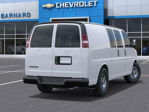 New 2026 Chevrolet Express 2500 image 4