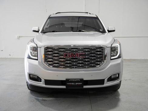 Used 2018 GMC Yukon Denali w/ Denali Ultimate Package image 4