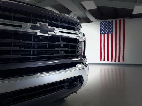 Used 2024 Chevrolet Silverado 2500 LT w/ All Star Edition AWD/4WD image 11