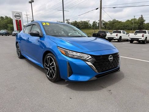 Certified 2025 Nissan Sentra SR w/ SR Premium Package FWD image 1