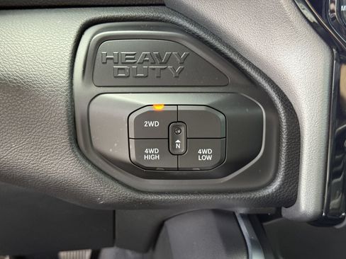 Used 2025 RAM 2500 Laramie w/ Night Edition AWD/4WD image 32