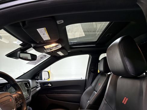 Used 2025 Dodge Durango GT AWD/4WD image 3