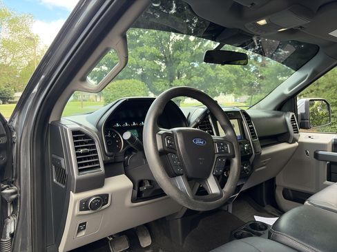 Used 2019 Ford F150 XLT AWD/4WD image 19