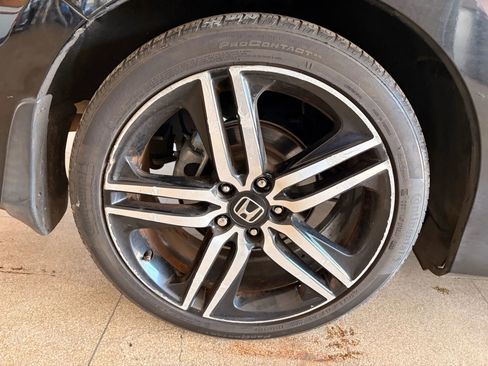 Used 2017 Honda Accord Touring image 36