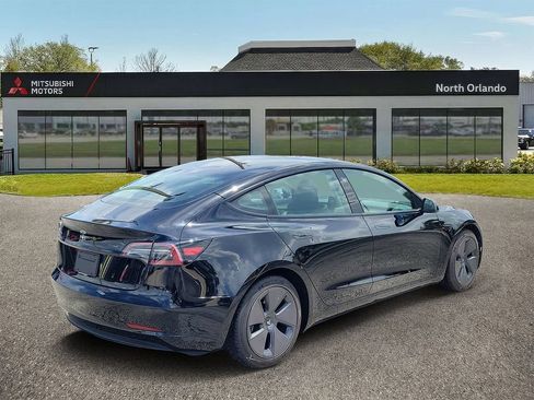 Used 2023 Tesla Model 3 Standard Range RWD image 3