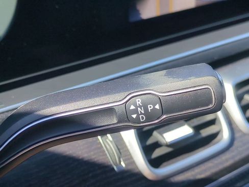 Used 2023 Mercedes-Benz GLE 450 4MATIC w/ AMG Line Exterior image 11