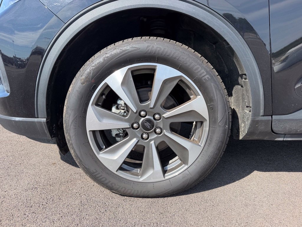 Used 2025 Ford Escape Platinum AWD/4WD image 19