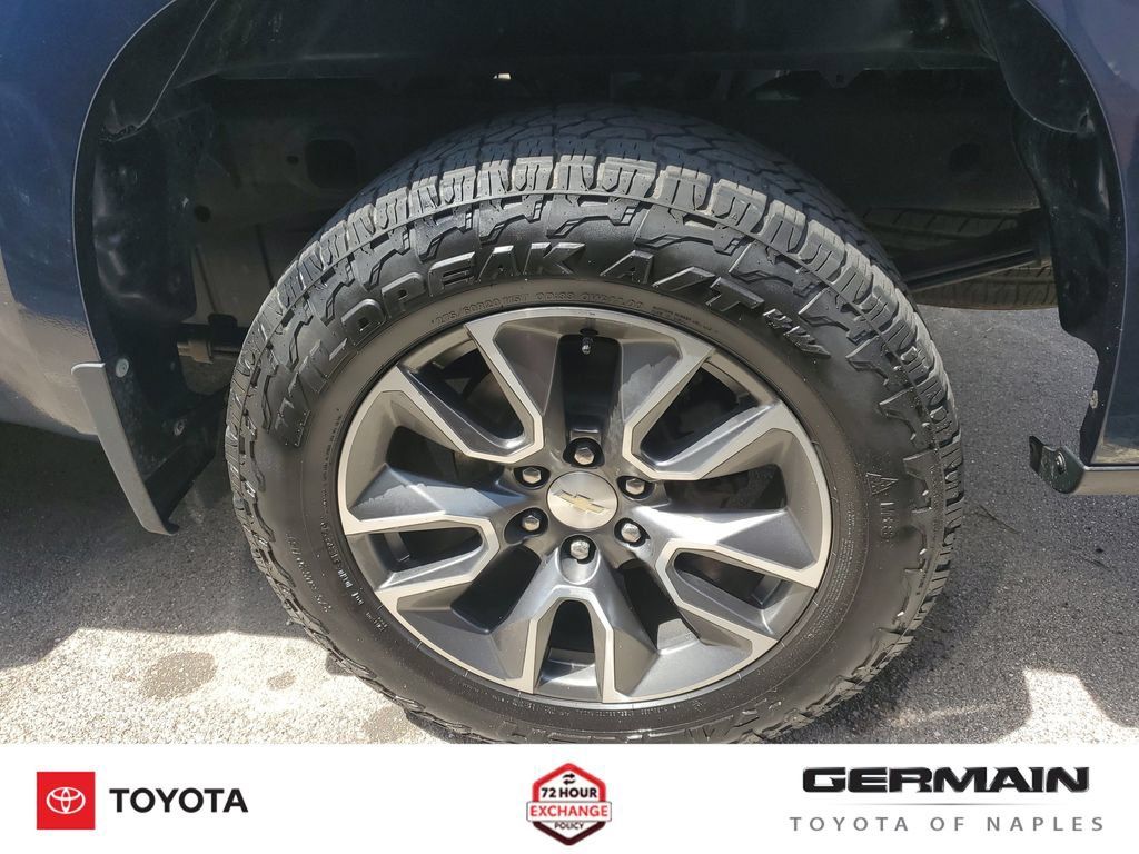 Used 2022 Chevrolet Silverado 1500 LT AWD/4WD image 12