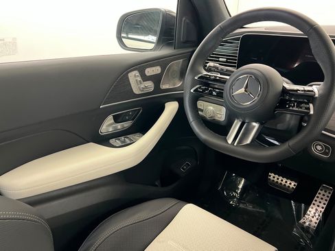 New 2026 Mercedes-Benz GLE 450 4MATIC image 11