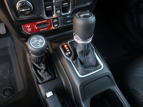 New 2026 Jeep Wrangler Unlimited Rubicon AWD/4WD image 9