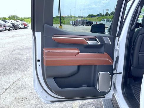 Certified 2024 GMC Sierra 1500 Denali Ultimate AWD/4WD image 20