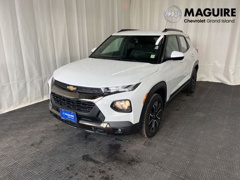 Used 2023 Chevrolet TrailBlazer ACTIV w/ Convenience Package image 1