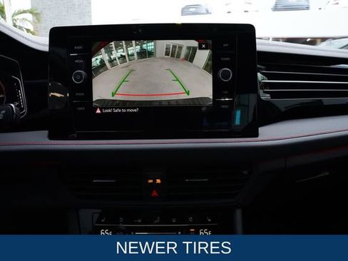 Used 2025 Volkswagen Jetta GLI Autobahn FWD image 5