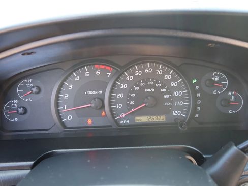 Used 2005 Toyota Tundra Limited RWD image 25