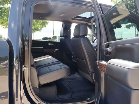 Used 2023 Chevrolet Silverado 3500 High Country AWD/4WD image 31