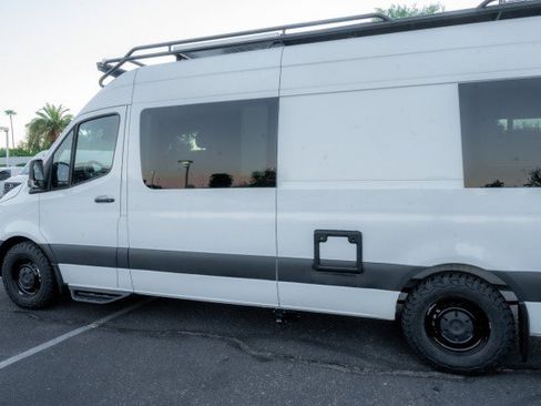 Used 2024 Mercedes-Benz Sprinter 2500 image 5