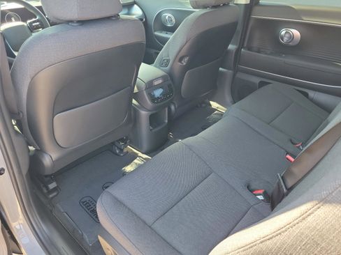 New 2026 Hyundai Ioniq 9 SE image 13