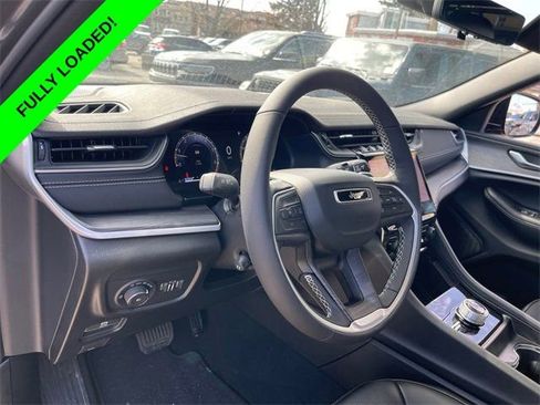 New 2025 Jeep Grand Cherokee L Limited w/ Luxury Tech Group II AWD/4WD image 8
