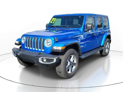 Used 2021 Jeep Wrangler Unlimited Sahara AWD/4WD image 3