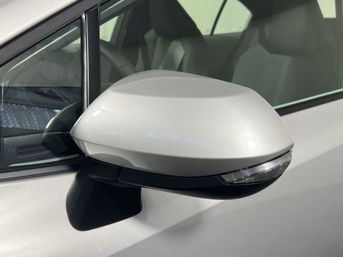 Used 2024 Toyota Corolla SE FWD image 12