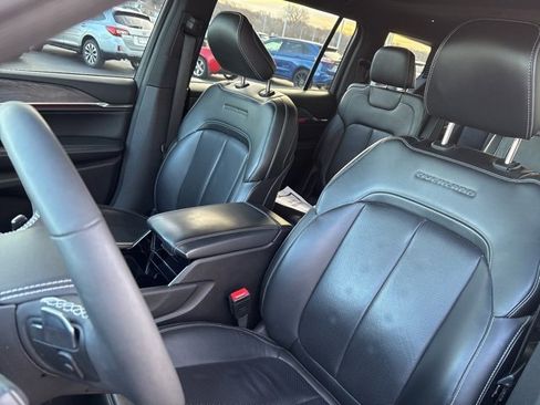 Used 2023 Jeep Grand Cherokee L Overland image 27