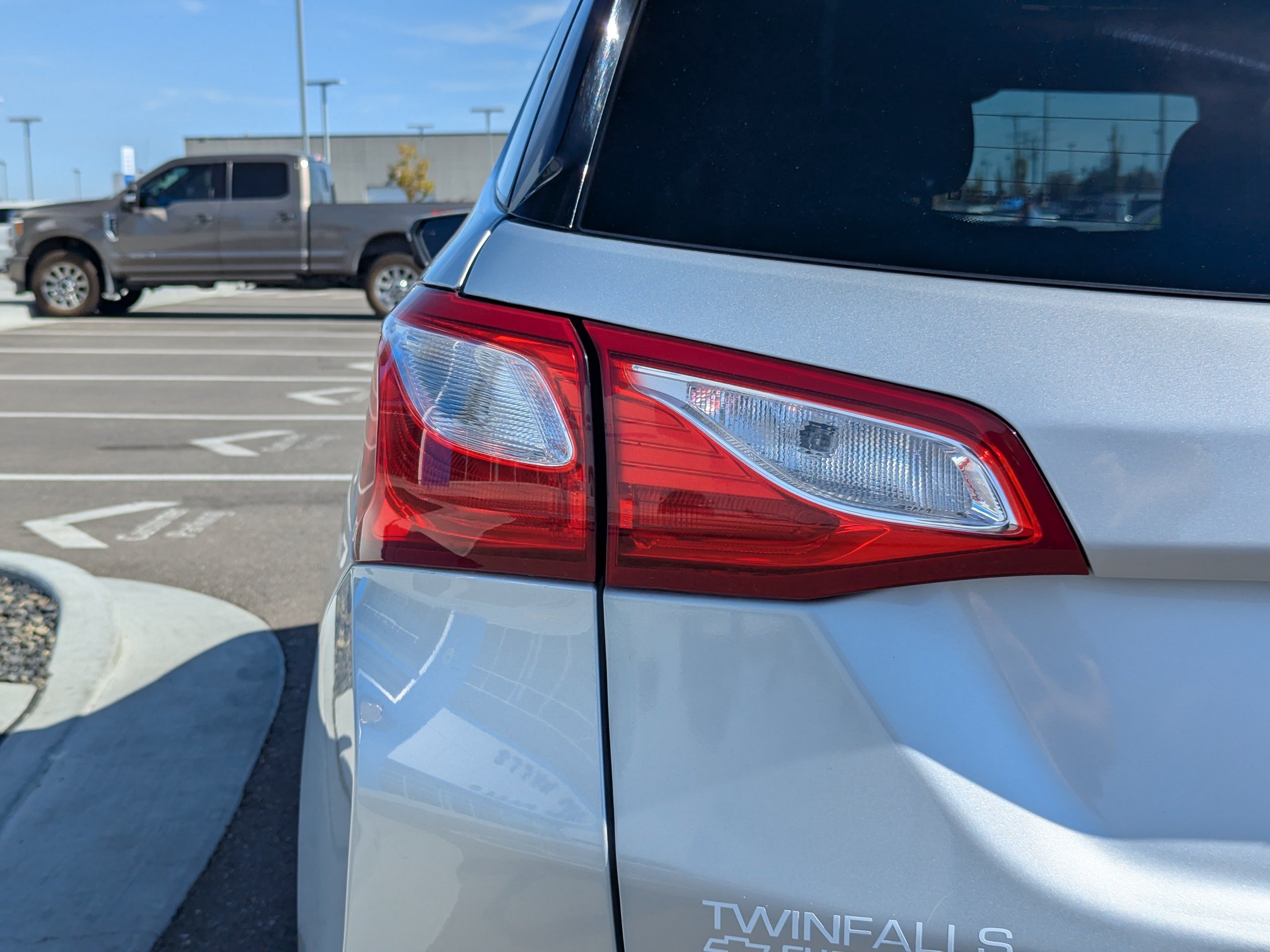 Used 2019 Chevrolet Equinox LT FWD image 44