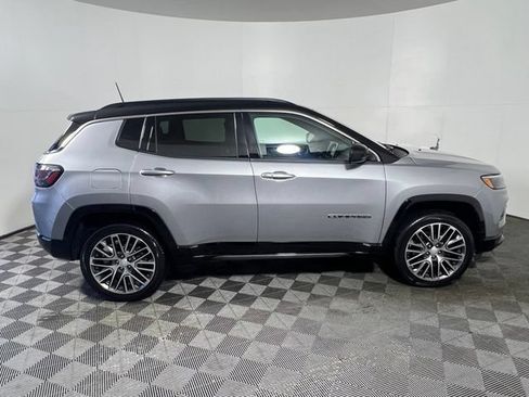 Used 2023 Jeep Compass Limited w/ Elite Group AWD/4WD image 12