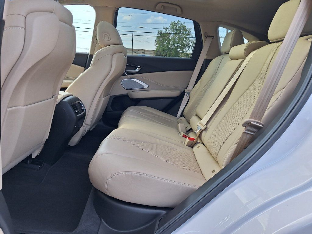 Used 2023 Acura RDX w/ Technology Package FWD image 10