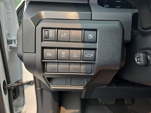 Certified 2025 Toyota 4Runner Limited AWD/4WD image 30