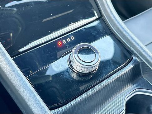 Used 2025 Jeep Grand Cherokee Limited image 17