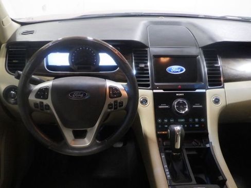 Used 2018 Ford Taurus Limited image 9